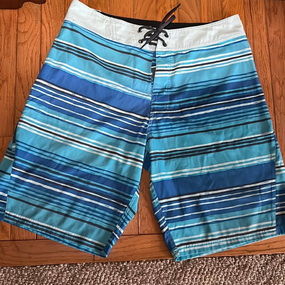 Men’s Under Armour hybrid swim shorts